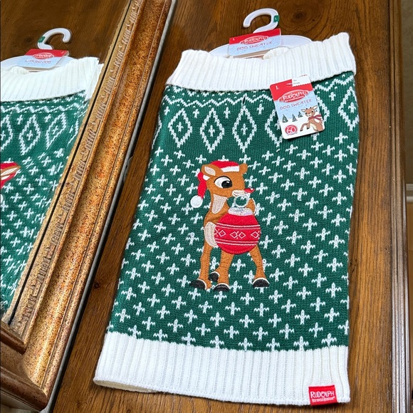 New Rudolph holiday dog sweater. Sz L. Rudolf & holiday motif. Green/white/red. - Picture 11 of 11